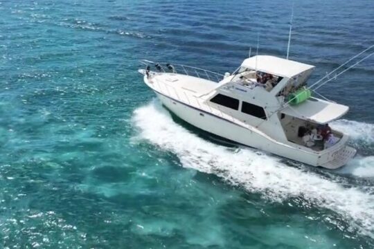 Private Boating Adventure for Snorkeling or Fishing in Nassau - 55ft boat