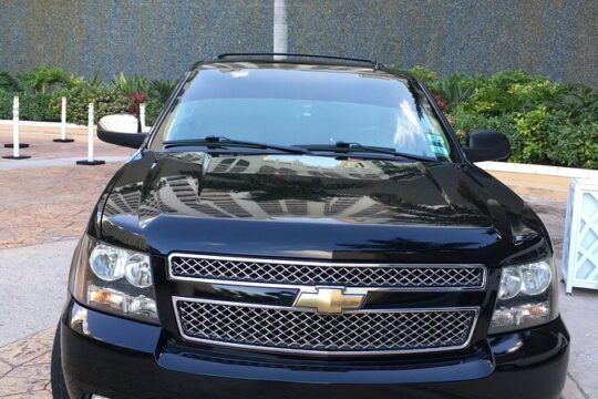 Private SUV One way Airport Transfer/Grocery & Liquor stop included