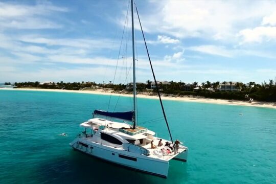 Private Luxury Catamaran Charter in Nassau